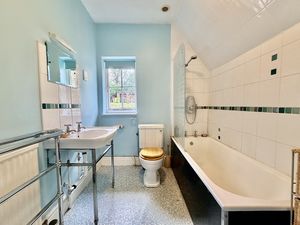 Photo 23- click for photo gallery